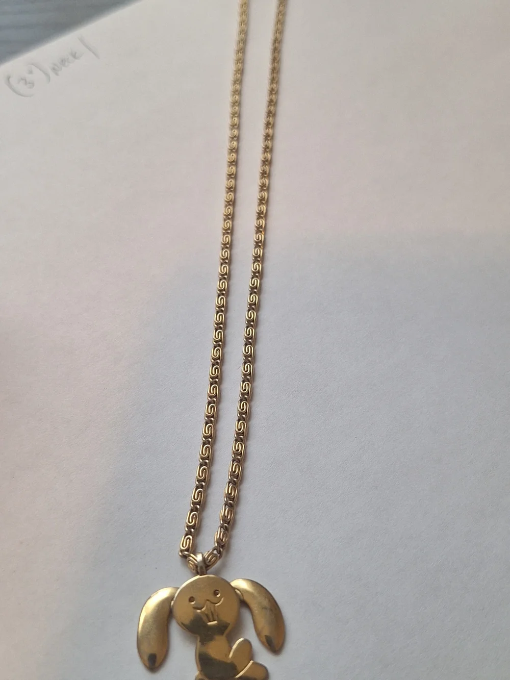Avon Flopsy Ear Bunny Pendant Necklace Rabbit Movable Articulated 15